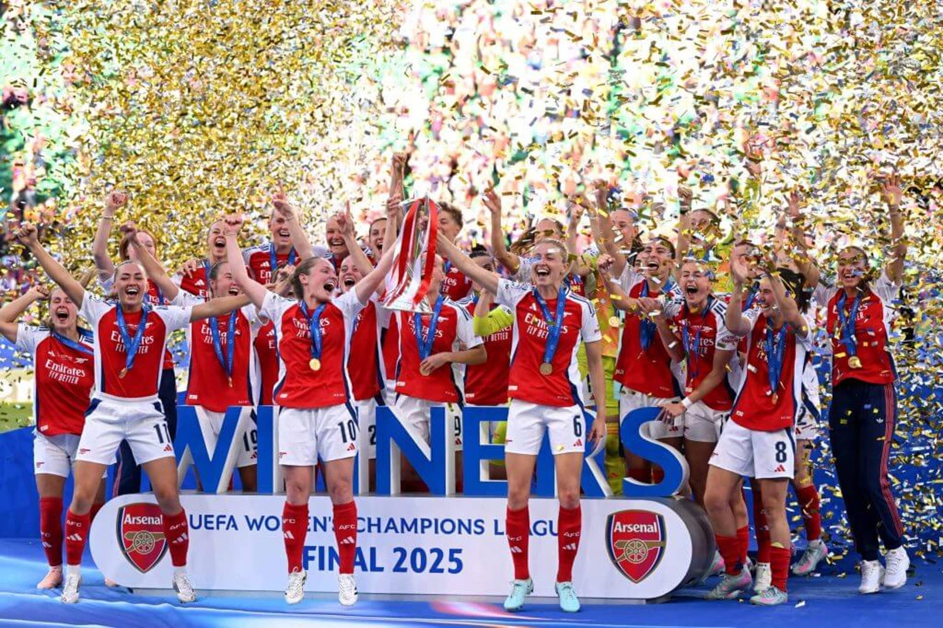 Las mujeres del Arsenal levantan la Champions
