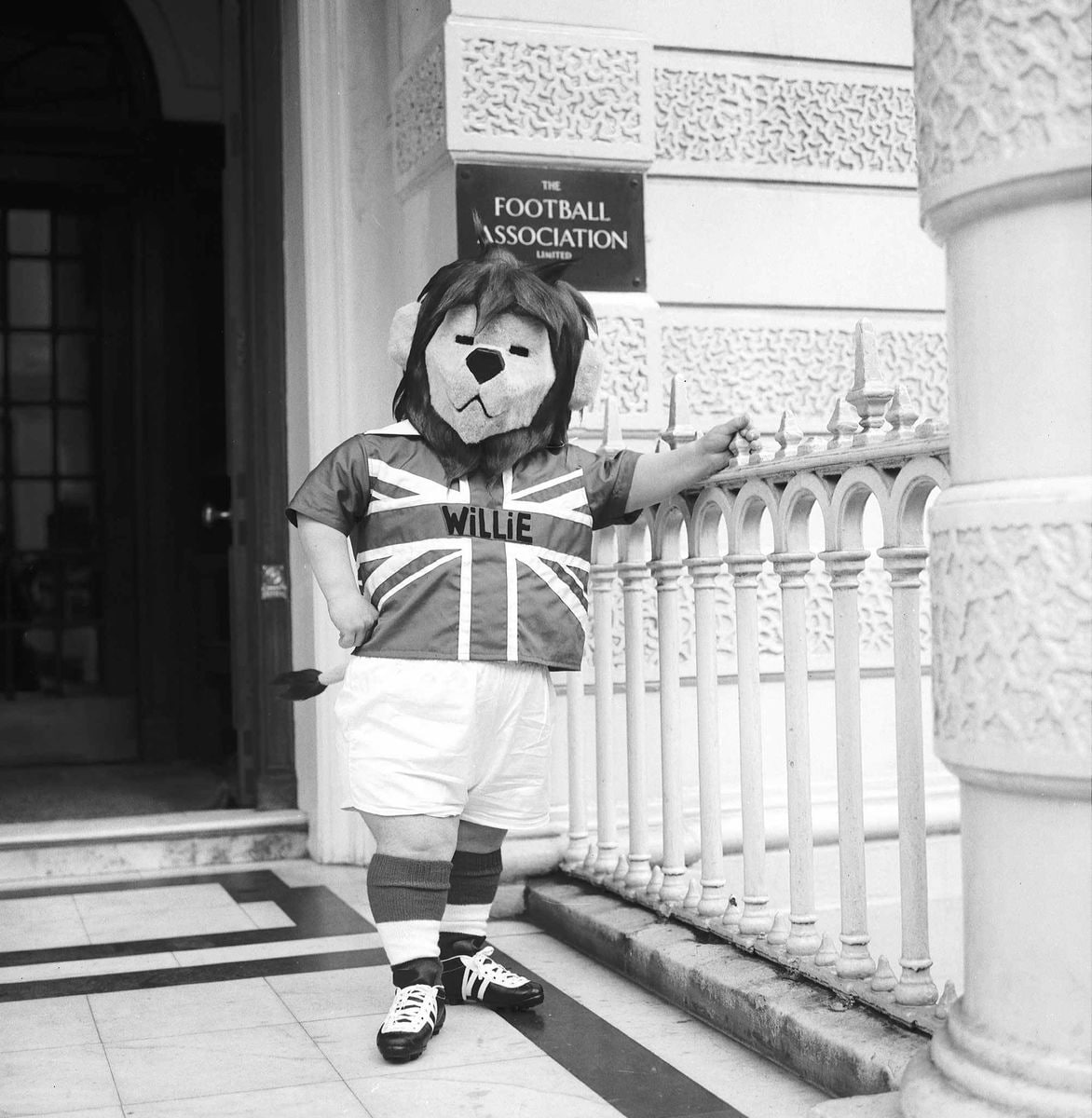 1966 Inglaterra. Willie de la Copa del Mundo da el pistoletazo de salida