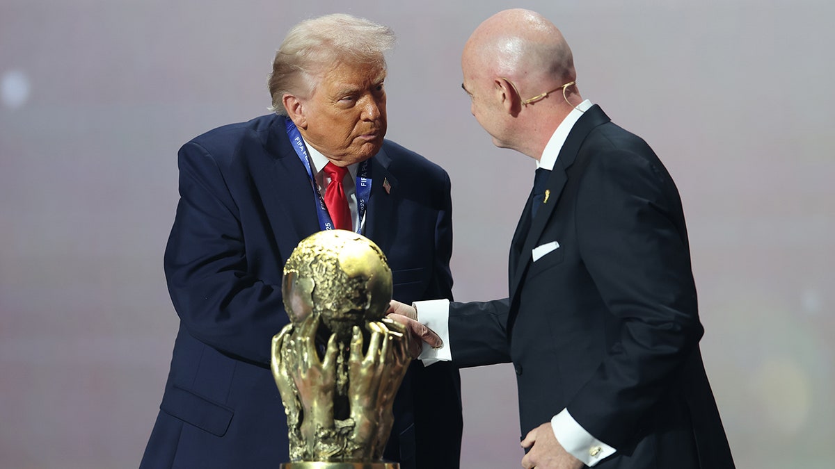 Trump e Infantino