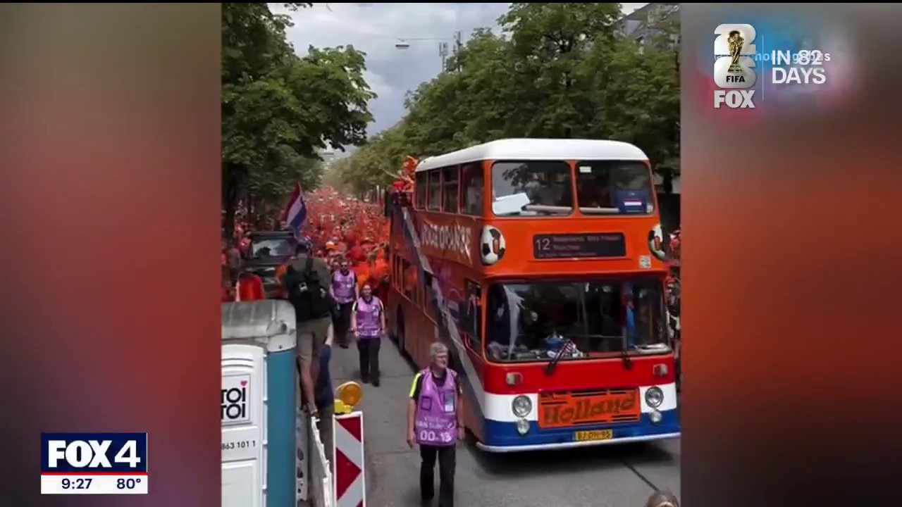 Los fanáticos holandeses traerán el icónico autobús naranja a Texas
